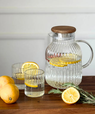 Relief Glaskaraffe mit Deckel 1800ml