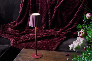 Liv Tischlampe – Weinrot