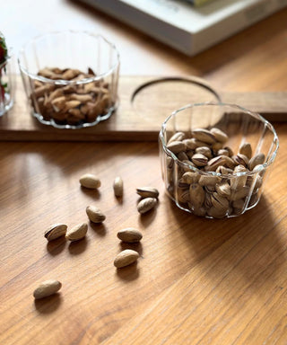 Stripe Schälchen Set mit Akazienholzplatte