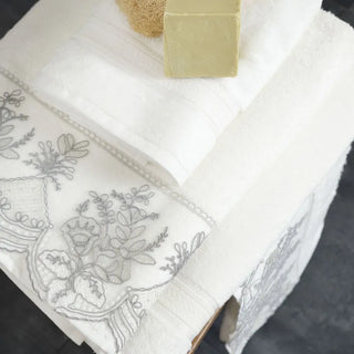 Karaca Home Monique Silber Französisch Spitze Bambus Familie Bademantel Set