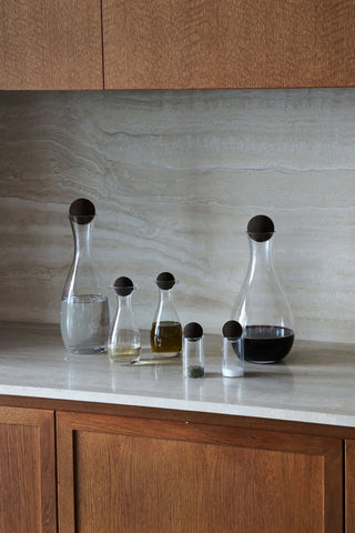 Mundgeblasene Essig- und Öl-Spender mit Korkdeckel, 2er-Set